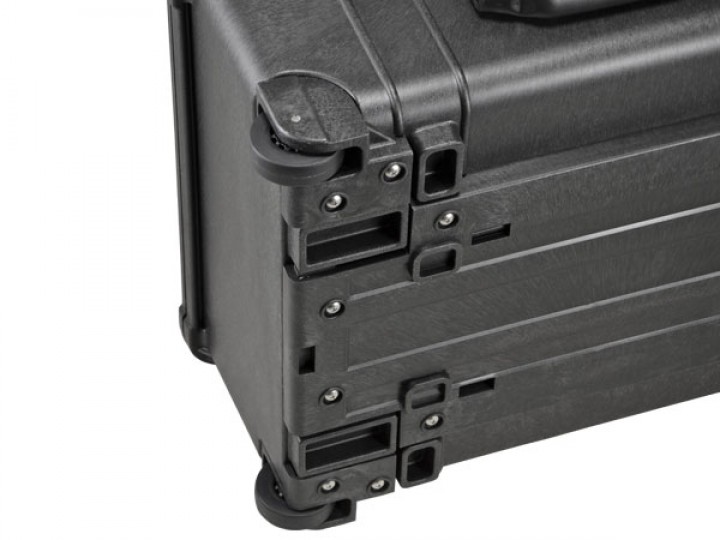 Защитный кейс Peli™ 1560 черный пустой