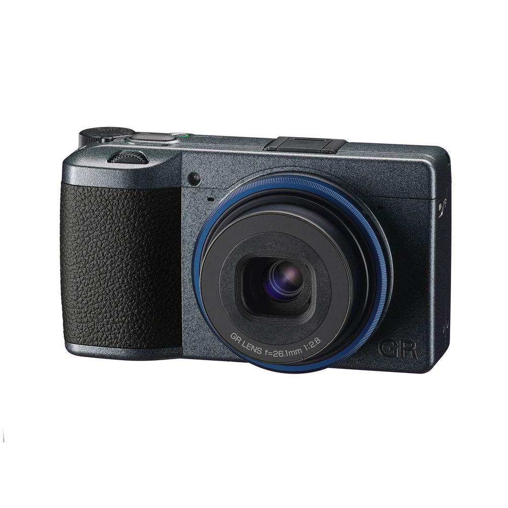 Компактная фотокамера премиум-класса RICOH GR IIIx Urban Edition в комплекте с чехлом GC11